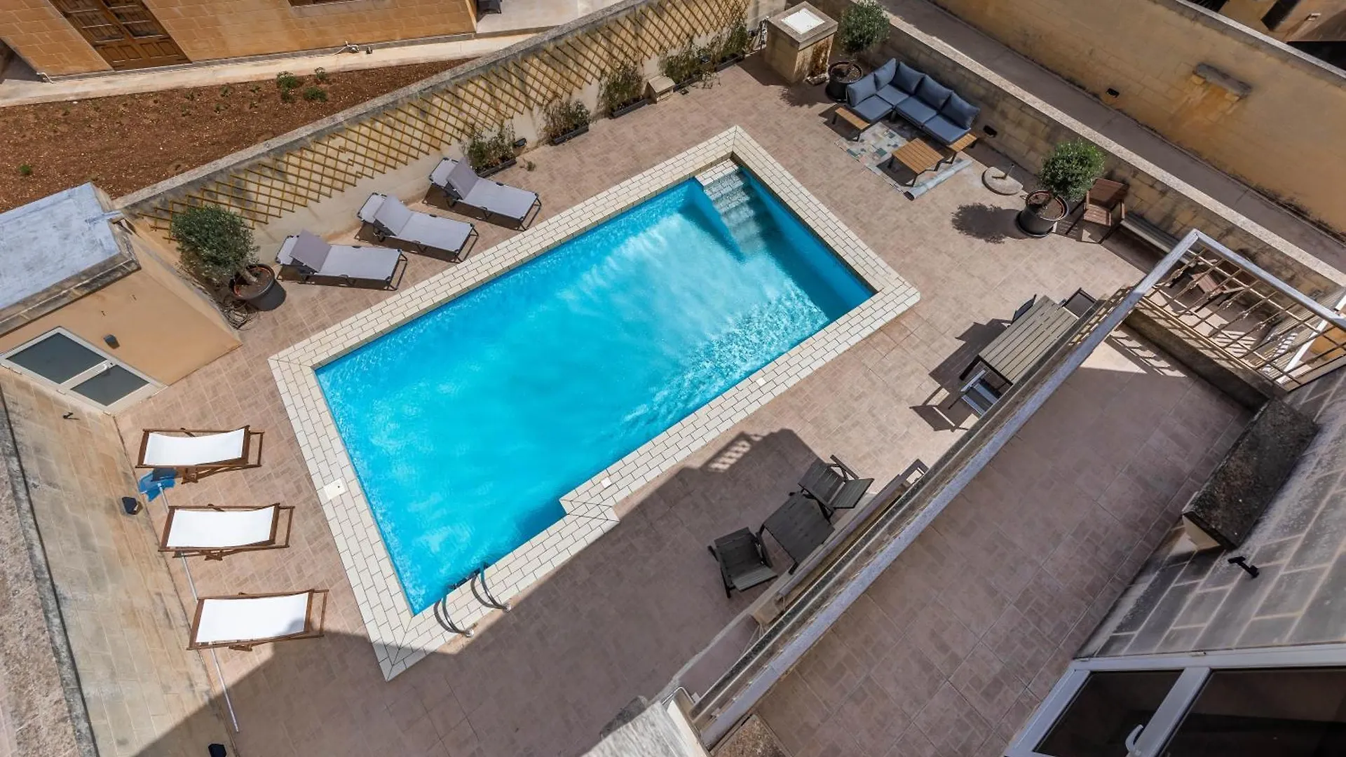 Tranquil Mansion - 3 Bed, Pool, Bbq & Gaming Room Is-Swieqi