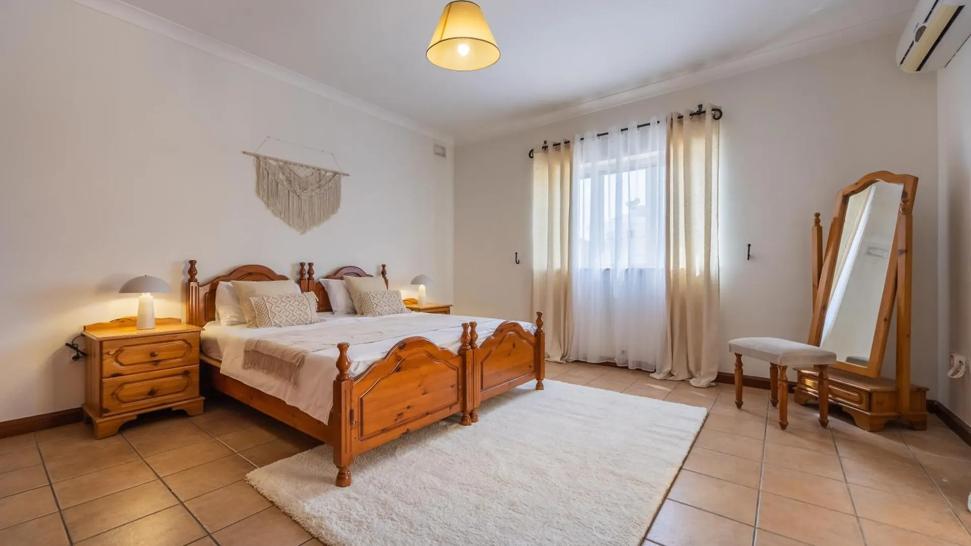 Tranquil Mansion - 3 Bed, Pool, Bbq & Gaming Room Is-Swieqi 0*,
