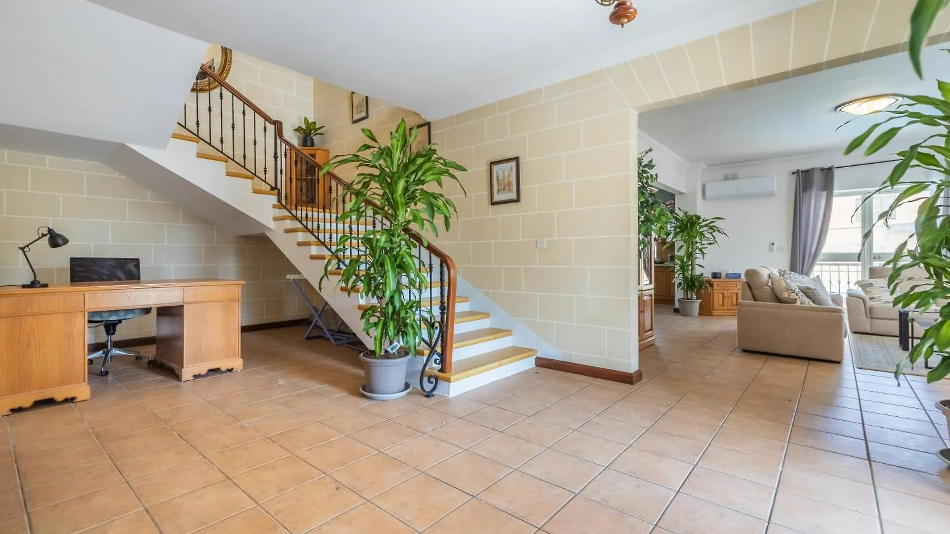 Villa Tranquil Mansion - 3 Bed, Pool, Bbq & Gaming Room Is-Swieqi Malte