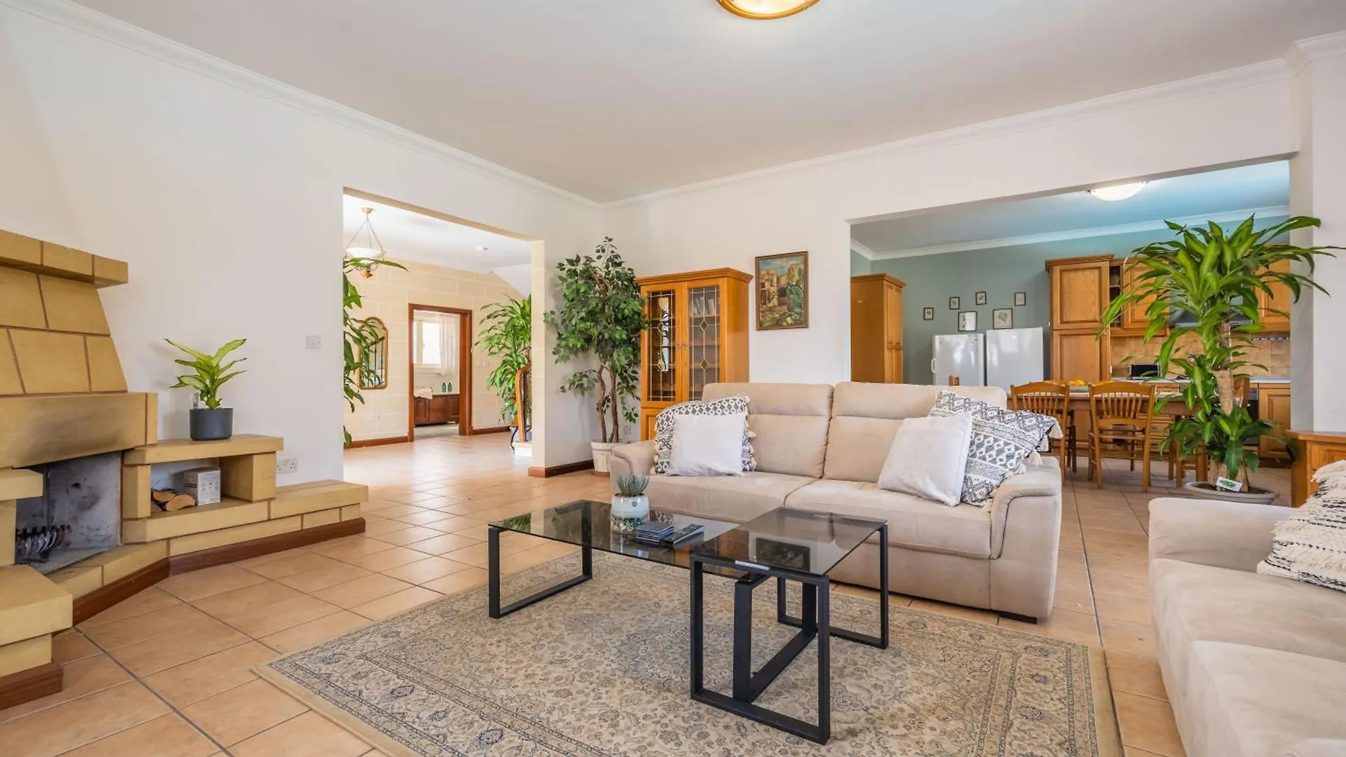 Villa Tranquil Mansion - 3 Bed, Pool, Bbq & Gaming Room Is-Swieqi